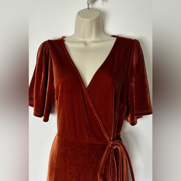 Baltic Born Meghan Velvet Maxi Dress in Rust - Size Large - Picture 7 of 14